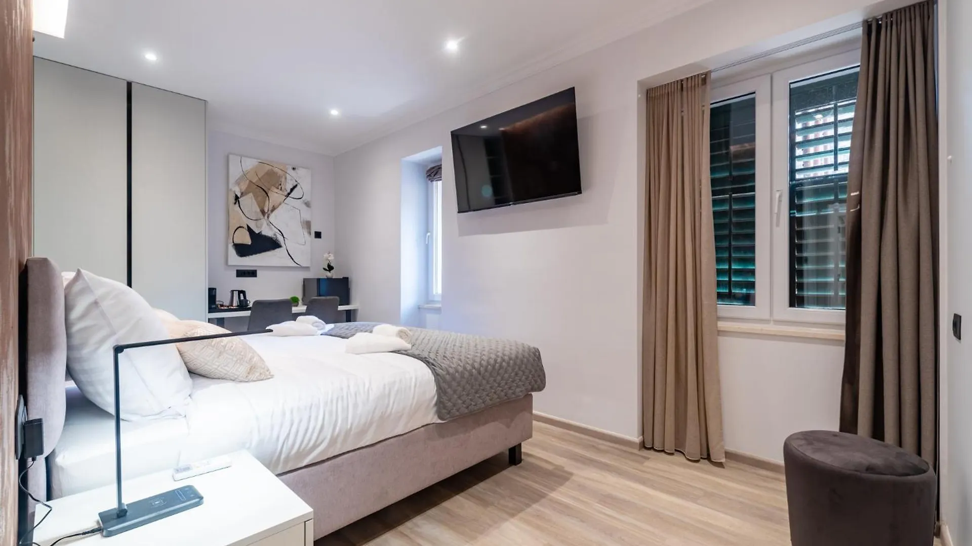 Suite Stay At 4 Apartment & Rooms Split