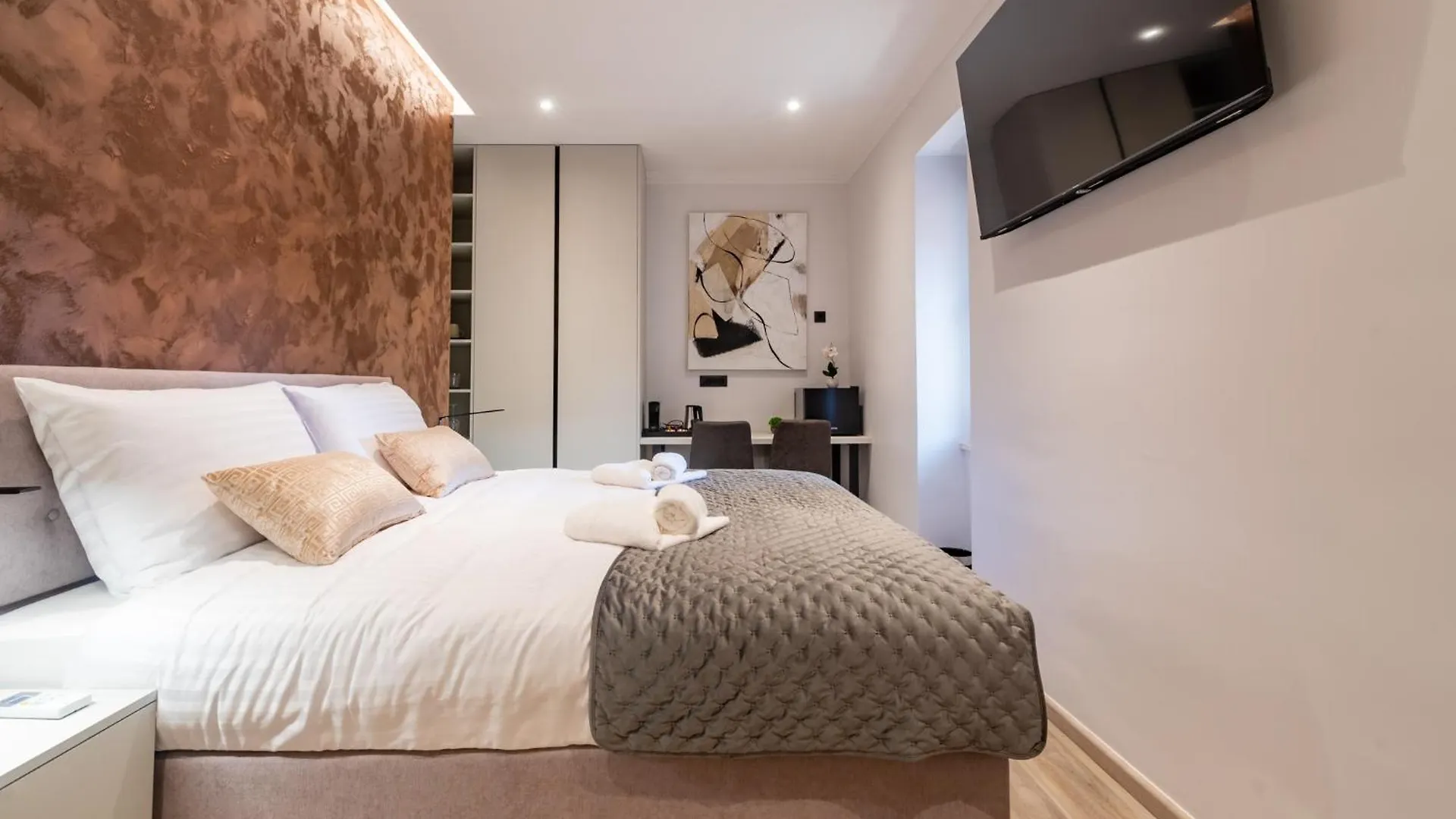 Suite Stay At 4 Apartment & Rooms Split Croatia