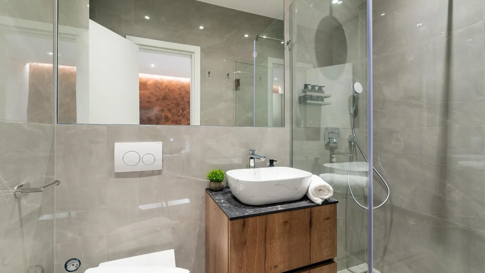 Suite Stay At 4 Apartment & Rooms Split Croatia