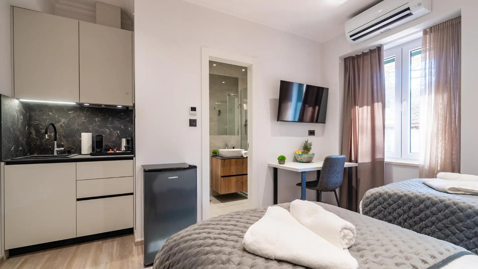 Suite Stay At 4 Apartment & Rooms Split